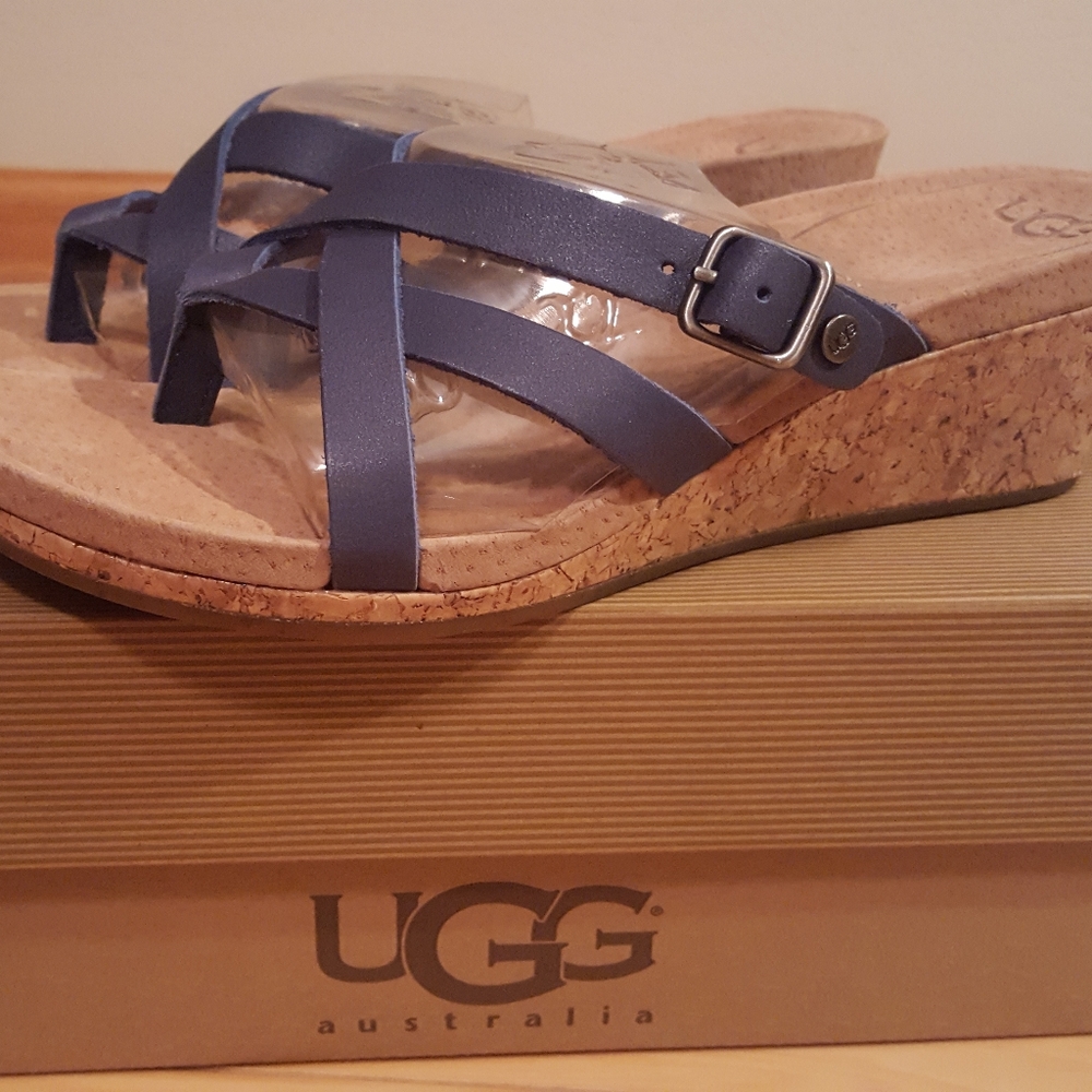 NWT Ugg Adalie wedge sandal